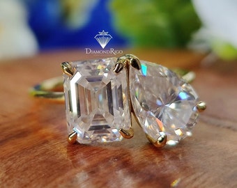 Toi Et Moi Emerald and Pear Cut Colorless Moissanite Solitaire Engagement Ring, Two Stone Cocktail Ring, 4.5CT Solitaire Ring, Promise Rings