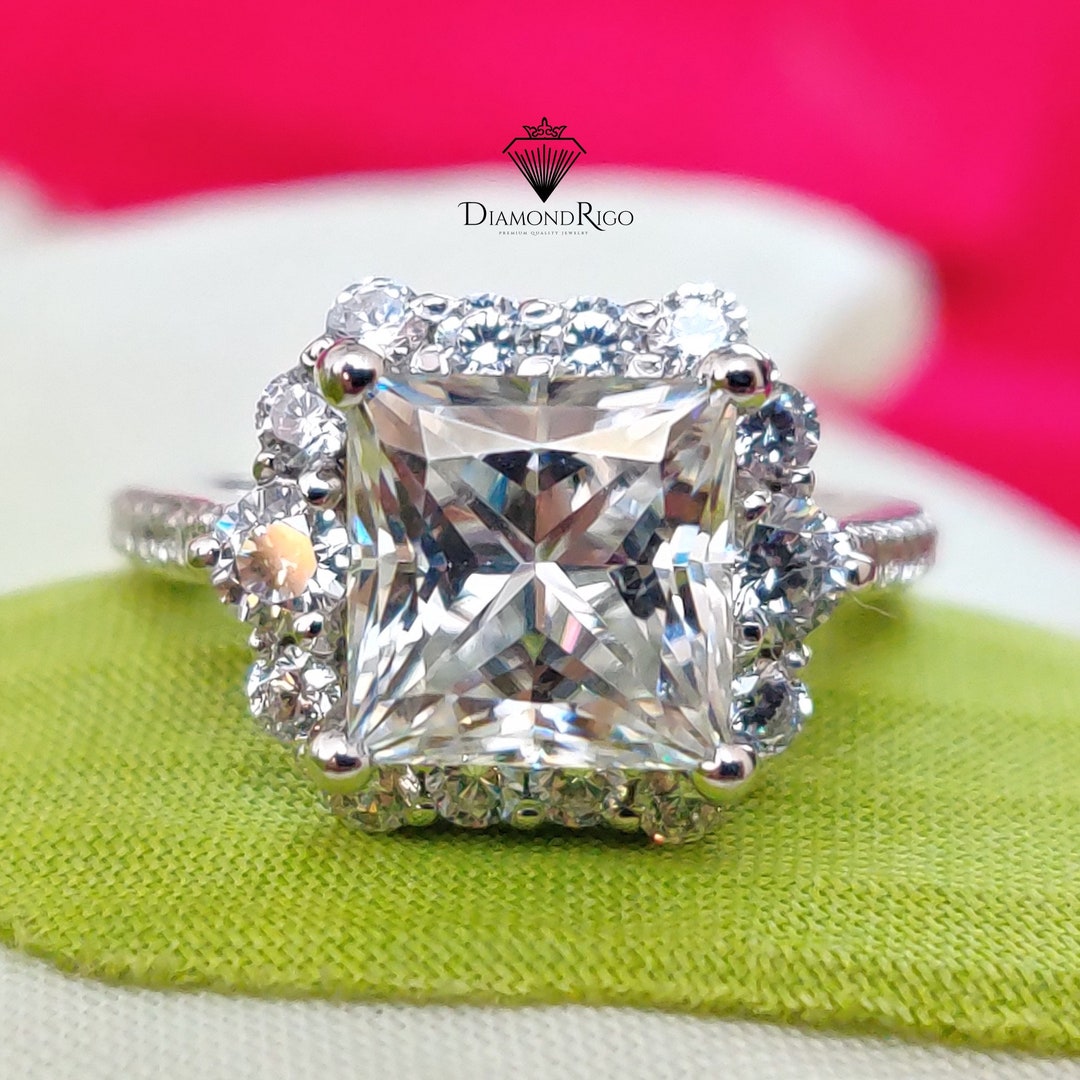 Halo Moissanite Ring - Elegant 925 Sterling Silver Design