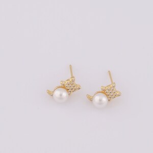 18K Gold Filled Cat Oorbellen, Micro Pavé CZ Parel Oorbellen, Hypoallergene oorbellen, Cadeaus voor haar, 7,4x12,3x6,5mm