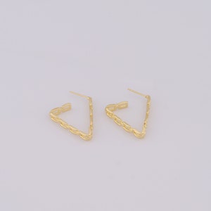 18K Gold Filled Triangle Earrings, Stylish Earrings, Gifts for Her，23.5x26.5x5mm