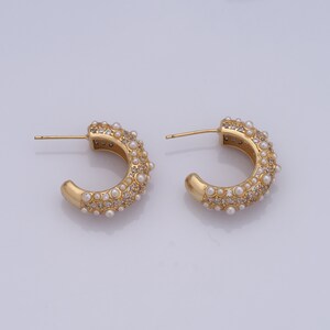 18K Gold Filled Open Oorbellen, Micro Pavé CZ Parel Oorbellen, Gebogen Maan Oorbellen, Cadeau voor haar, 21x22,5x9,5mm