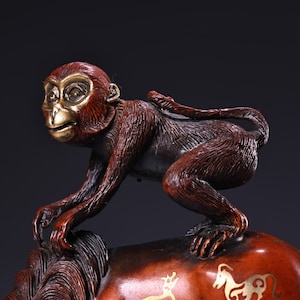 Chinese Antique Pure Copper High Relief Carving and Carving Horse Throat Sealing
