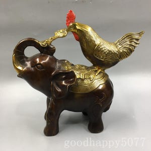 Kupferwaren bringen Glück (Huhn), Glück (Elefant) und Wohlstand.