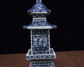 Blue and white porcelain/handmade blue and white figure pattern tower lid jar.cqcj