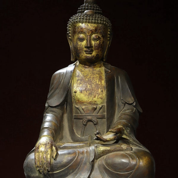 Chinese antique pure copper statue of Shakyamuni Buddha