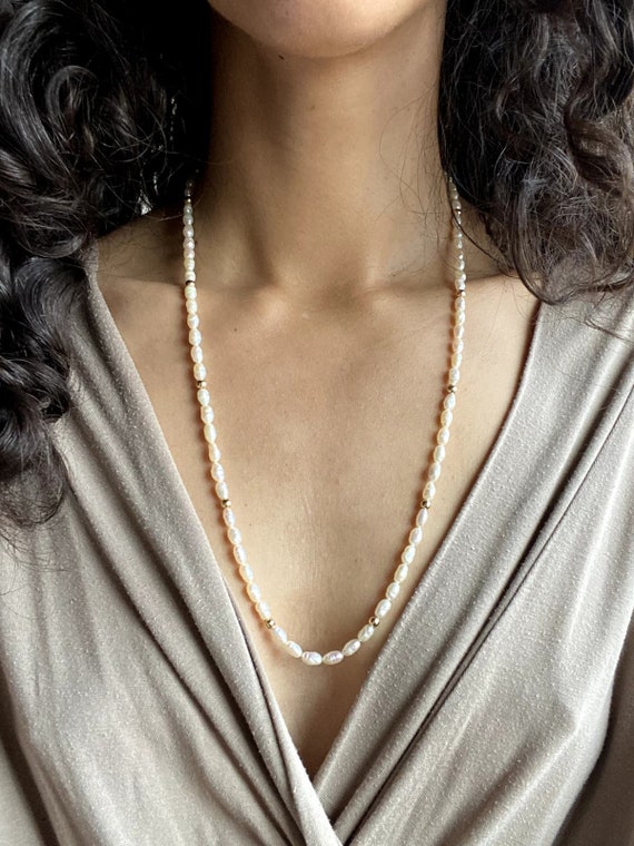 Vintage 14K Gold & Rice Pearl Necklace - image 2