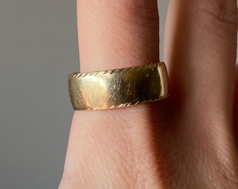 Vintage 14K Solid Yellow Gold Etched Cigar Band Wedding Ring, Size 10