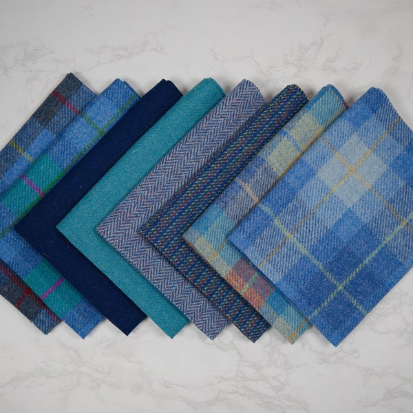 Tissu Harris Tweed - En provenance directe de l'île de Harris - Différents motifs bleus et longueurs disponibles.