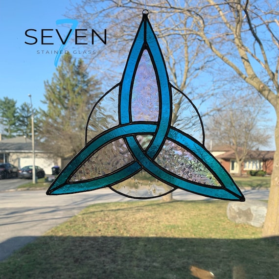 Stained Glass Celtic Triquetra with Halo in Lightly Textured Bright Turquoise, Iridescent Clear, and Raindrop Clear