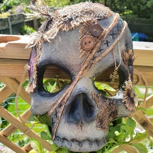 Yorick Skull Voodoo Mask Decoration