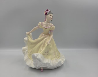 Royal Doulton Ninette HN4717 Pretty Ladies Figurine | Yellow Dress Porcelain Figure | Made in England | Collectible Fine Bone China