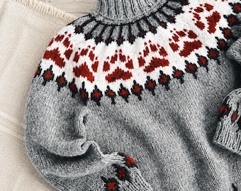 Icelandic Chunky Sweater, Paw Print Hand Knit Alafosslopi Turtleneck Lopapeysa, Nordic Fair Isle Heavyweight Custom Pullover, Wilderness