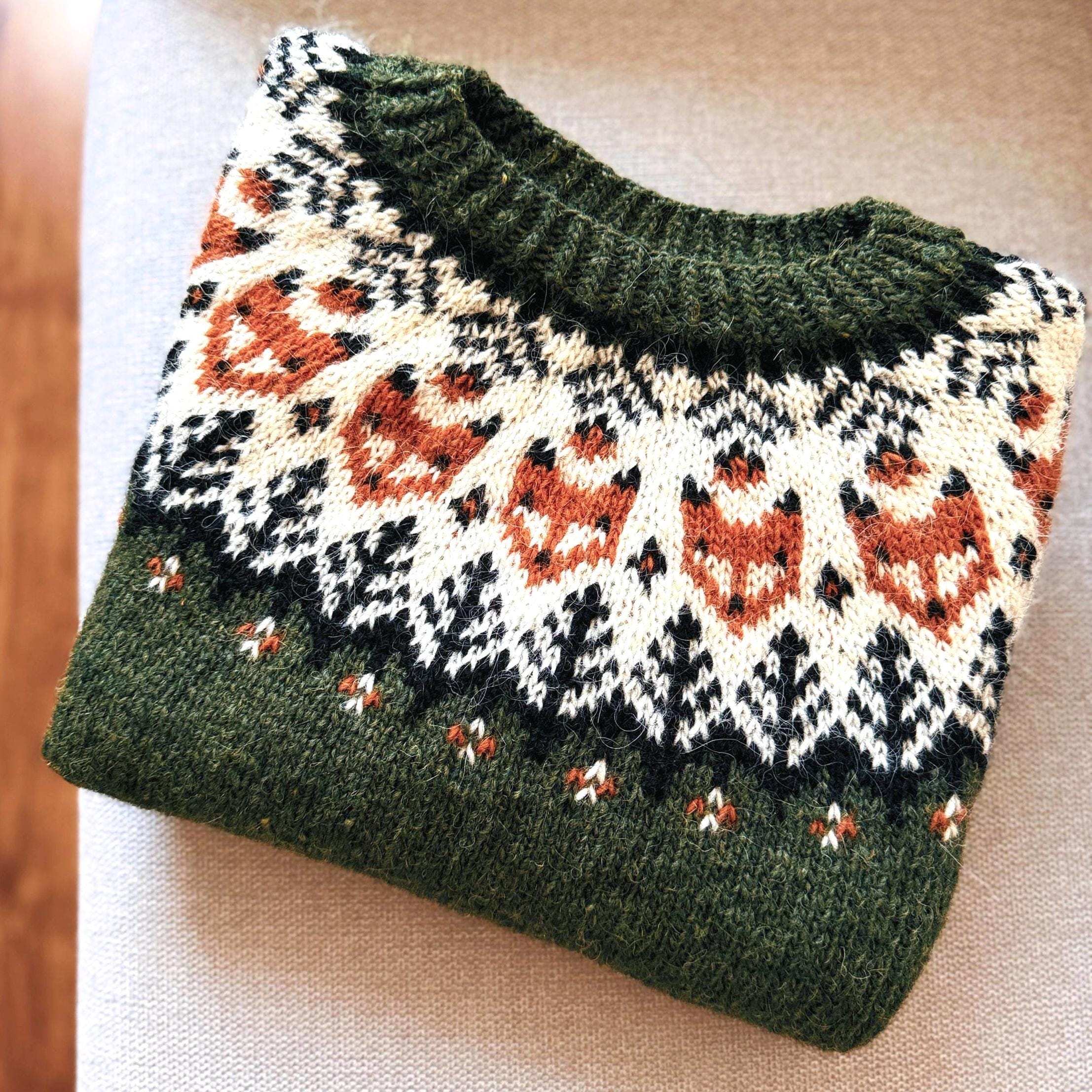 Pine Green Fox Sweater, Icelandic Wool Sweater, Hand Knit