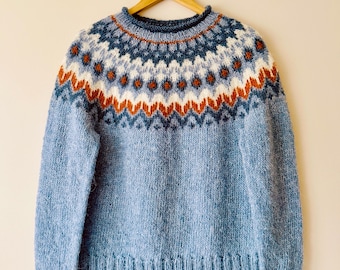 RIDDARI SWEATER