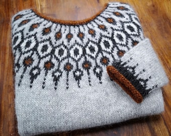 TELJA SWEATER
