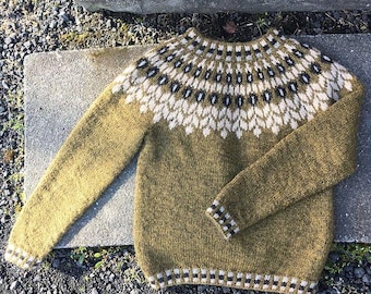 AUTUMN SWEATER