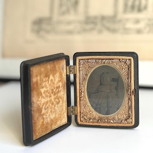 Antique Civil War Era Photograph of Young Child Civil War Era Daguerreotype Gutta Percha Union Case Tintype Photograph Antique Photograph