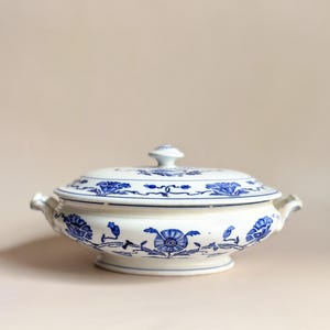 Vintage Villeroy & Boch Tureen: Blue Floral Dresden Pattern, German Porcelain