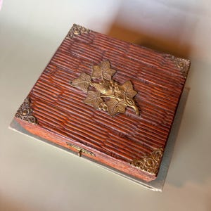 Vintage Corona Cigar Box Collectible Cigar Boxes Holiday Edition Cigar Box with Latch