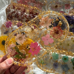 Floral Resin Tray Trinket Dish Soap Dish Floral Tray Jewellery Dish Candle Holder Candle Tray Pressed Flower Tray image 7