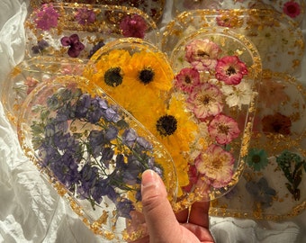 Floral Resin Trinket Dish | Pressed Flower & Gold Flake Tray