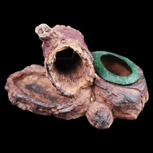 Resin Log Food & Water Bowl