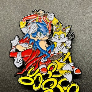 Team Sonic Large Pin (multiple options)