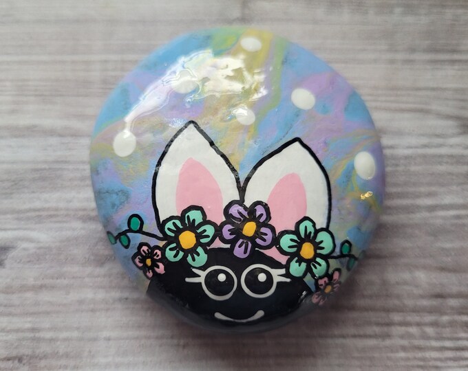 Easter Ladybug Painted Rock - Etsy