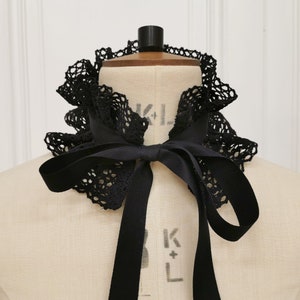 Detachable cotton lace collar, bow collar, lace collar, black victorian collar, romance collar, lace collar