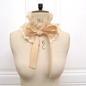 Detachable cotton  collar, ruffle collar, lace collar, detach  collar in cream color,  collar, Victorian collar, vintage, Gift woman
