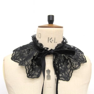 Detachable collar French lace black, collar with bow vintage, lace collar black, Gothic detachable collar, gift woman, gothic wedding