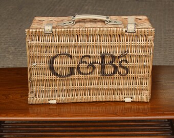 Excellent Medium Green Black's Organic G&B's GB's Hamper Wicker Picnic Storage Present Basket (28)