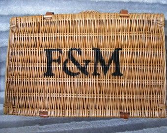 Lovely Medium Fortnum Mason F&M Hamper Wicker Picnic Storage Present Basket 13