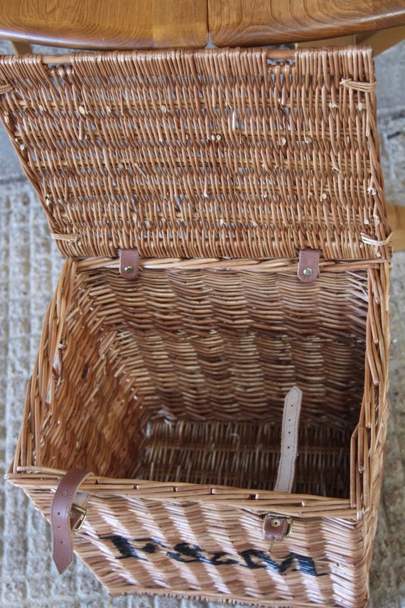 Large Fortnum and Mason F M Wicker Hamper Basket Trunk Toy Chest