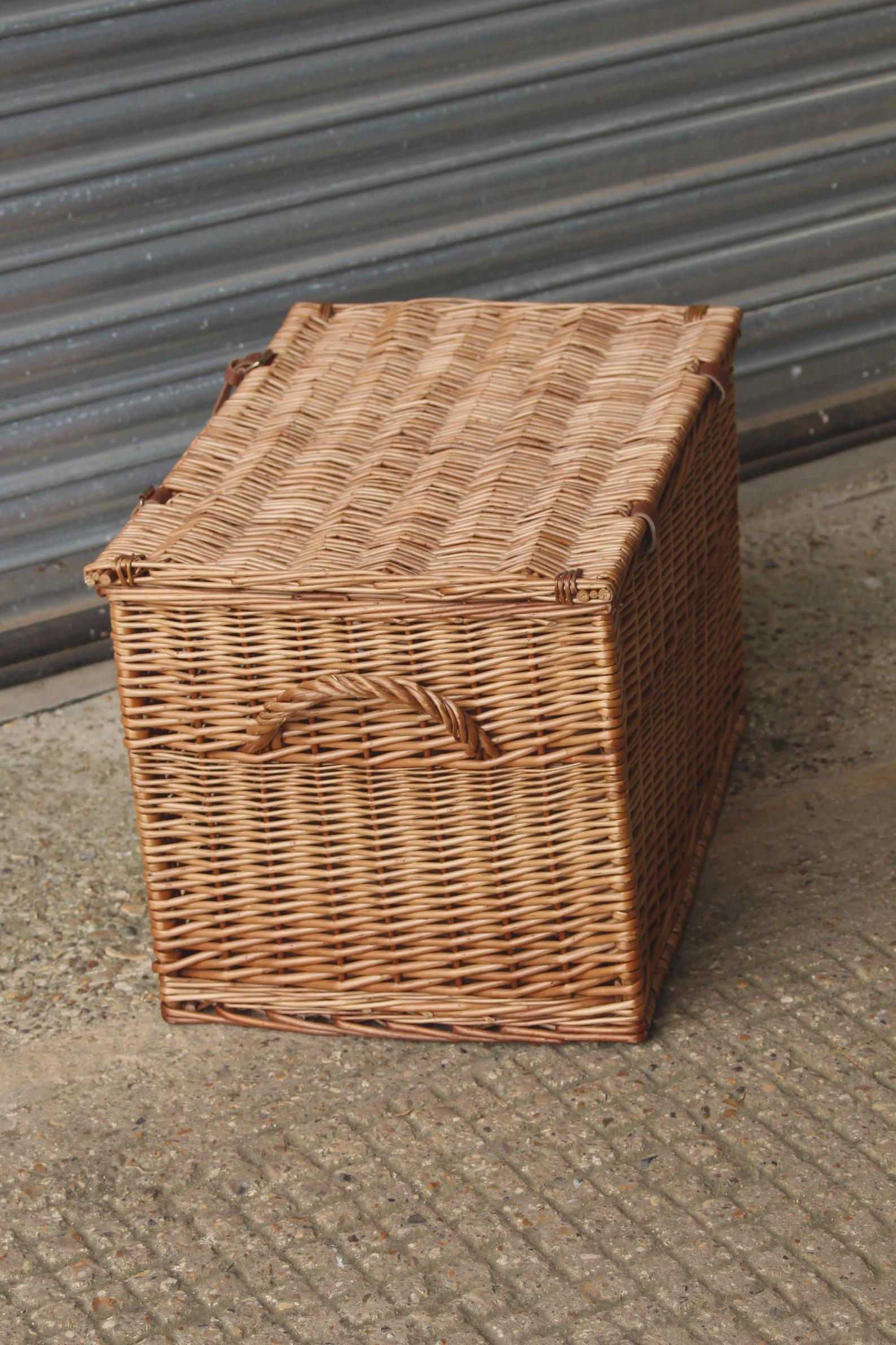 Large Fortnum and Mason F M Wicker Hamper Basket Trunk Toy Chest