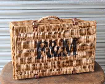 Lovely Medium Fortnum Mason F&M Hamper Wicker Picnic Storage Present Basket (u102)