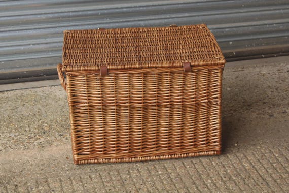 Large Fortnum and Mason F M Wicker Hamper Basket Trunk Toy Chest