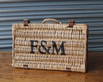 Excellent Medium Fortnum Mason F&M FM Hamper Wicker Picnic Storage Present Basket (AL23 A)