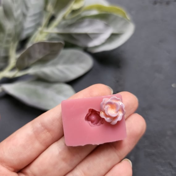 Silicone earrings mold / Silicone epoxy mold / Silicone stud earring moulds / Silicone UV resin molds / Flowers clay jewelry mold /Clay tool