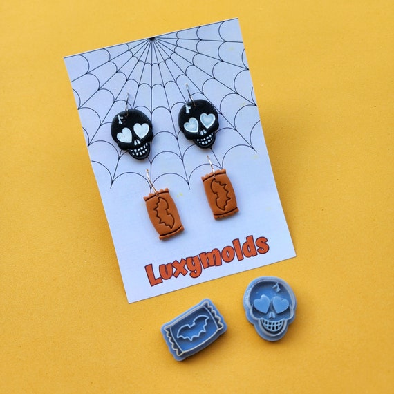 2 pcs set Halloween Polymer Clay cutters Stud earring clay cutters Earrings molds Polymer clay tool Skull Bat candy sharp cutter stamp