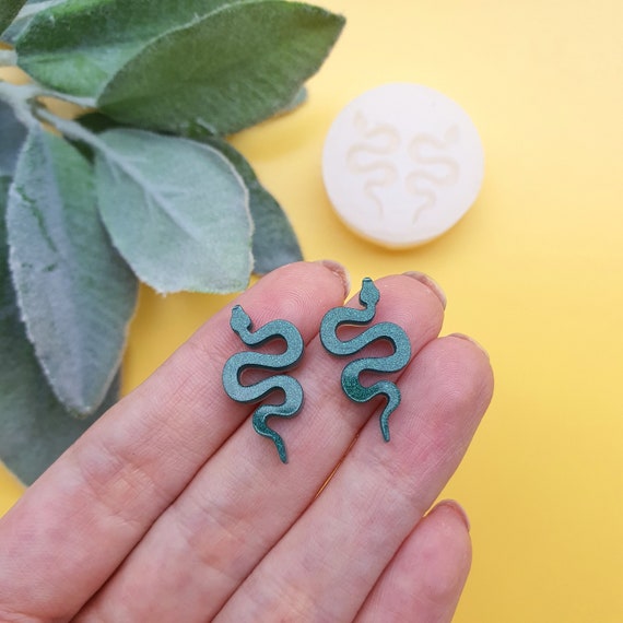 Silicone earring mold "Snake" Clear mold for resin and epoxy for stud earrings