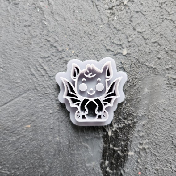 Polymer Clay cutters Stud earrings clay cutters Earrings mold Polymer clay tool Animals cutter "Dragon" sharp cutter stamp Jewelry cutter