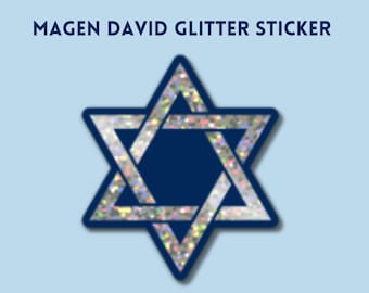Könnte beinhalten: Blauer Magen David Glitzer-Aufkleber mit silbernem Glitzer-Design. Der Aufkleber hat eine dunkelblaue Mitte und einen silbernen Glitzer-Umriss. Der Text "MAGEN DAVID GLITTER STICKER" steht oben.
