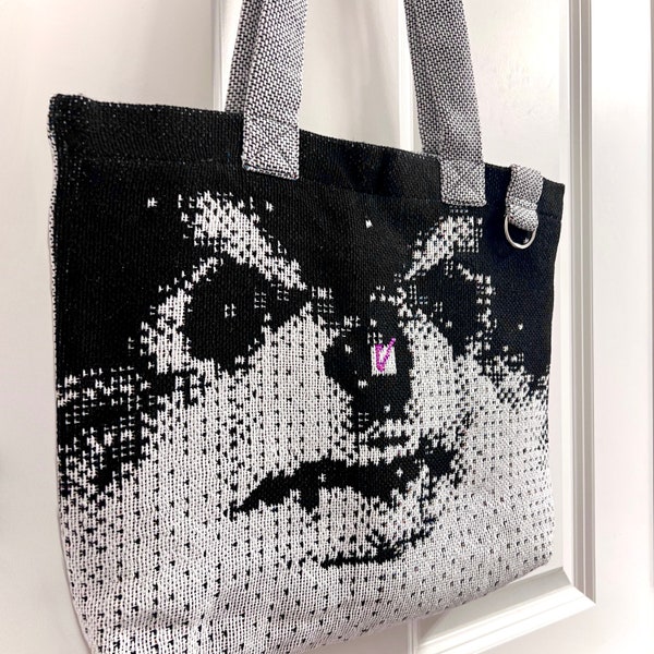 V Layover Yeontan Knit Tote Bag