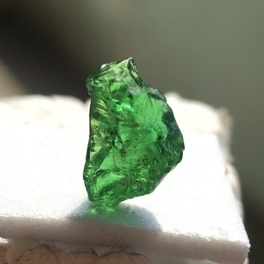 Tsavorite Ga Rent Natural Tsavorite Garnet Rough Crystal | Raw Green Gemstone - Etsy