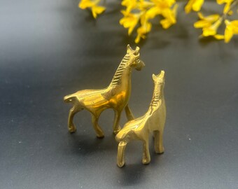 ヴィンテージの真鍮製馬の置物 – 2個セット、インドで手作り - Etsy 日本