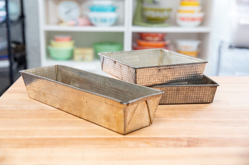 Choice Vintage Ovenex Metal Baking Pans With Waffle Imprint Etsy