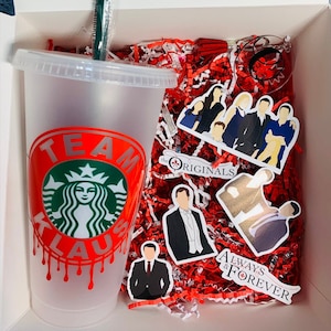 Coffret cadeau d&#39;anniversaire café glacé Starbucks The Originals | Boîte Klaus | Équipe Elijah| Porte-clés | Autocollants | Fête des Mères|TVD| Rebecca | Mikaelsson