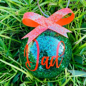 Name Christmas Disc Ornaments | Personalized Christmas Ornaments | Mom Ornament | Dad Ornament | Glitter Ornament | Custom Ornament |