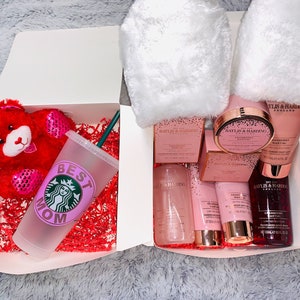 Starbucks Holiday Cranberry Spa Gift Box For Her | Grandma Gift Set for Women | For Her Body Care| Self Care Box| Pamper Set | Christmas